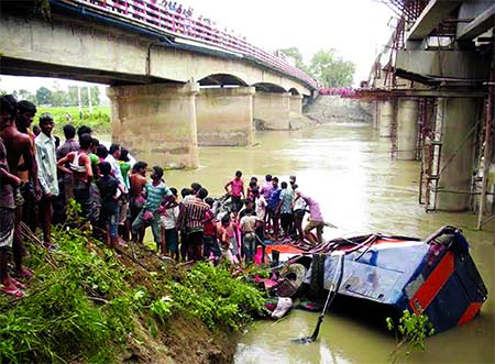 Efforts were in progress to salvage the Dhaka-bound passenger bus from Bogra which fell into a river in Kalihati, Tangail on Tuesday afternoon.