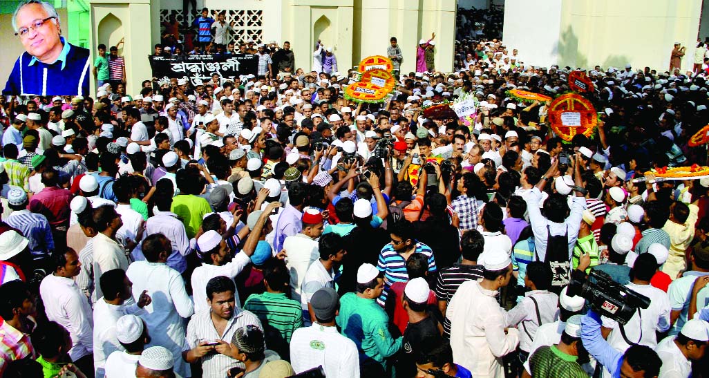 People paying their last respects by placing wreaths on the coffin of Prof. Piash Karim at Baitul Mukarram Mosque premises after Janaza on Friday.
