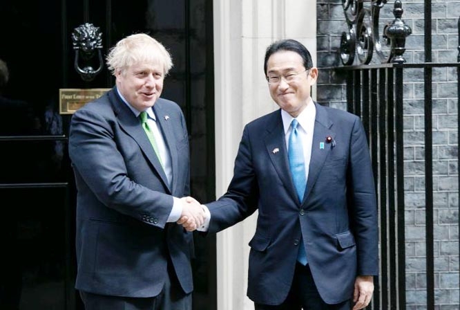 UK and Japan leaders Boris Johnson and Fumio Kishida agreed to deepen defence ties during talks in London.