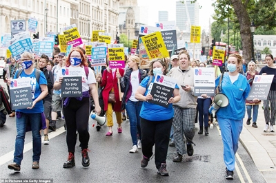 File photo: Nurses stage a rally demanding payment for nursing staff fairly before Christmas in London on 8 November 2022.